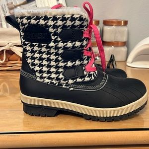 Khombu boot size 6